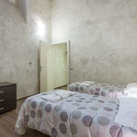 Piazza Pitti 2 Bedroom Florenz Exterior foto