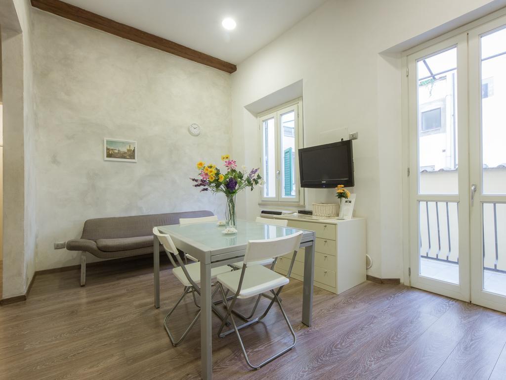 Piazza Pitti 2 Bedroom Florenz Exterior foto